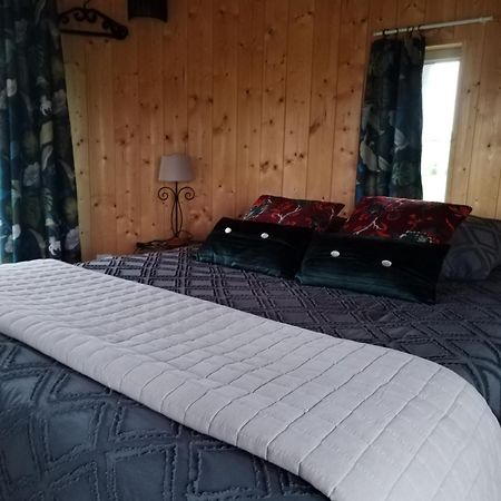 La Tour De Ver Gite Atypique Possibilite Table D'Hotes Sur Reservation Екстериор снимка