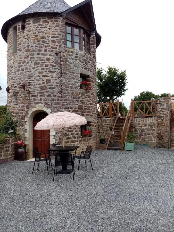 La Tour De Ver Gite Atypique Possibilite Table D'Hotes Sur Reservation Екстериор снимка